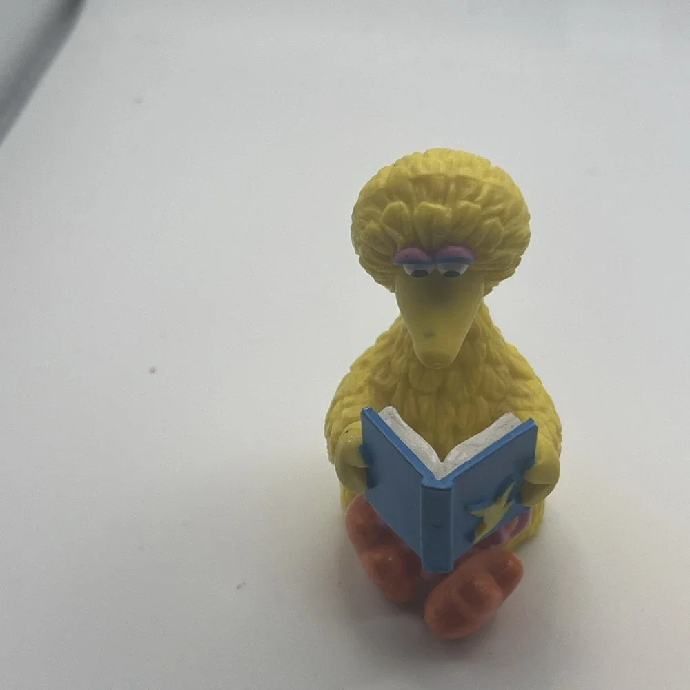 Sesame Street Big Bird Sitting Reading Book PVC Figure Applause Henson Muppet's - Picture 12 of 12